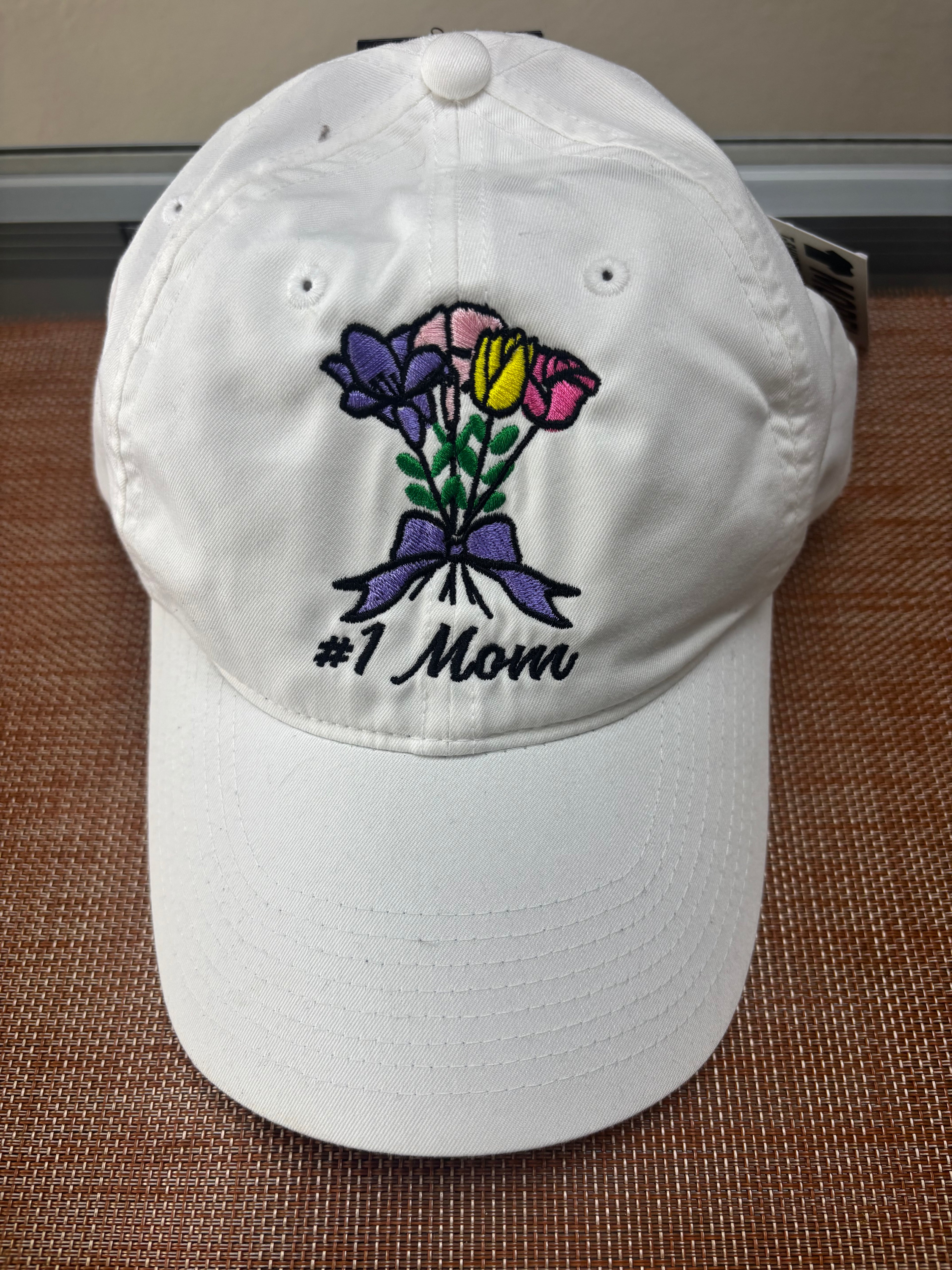Cap #1 Mom white